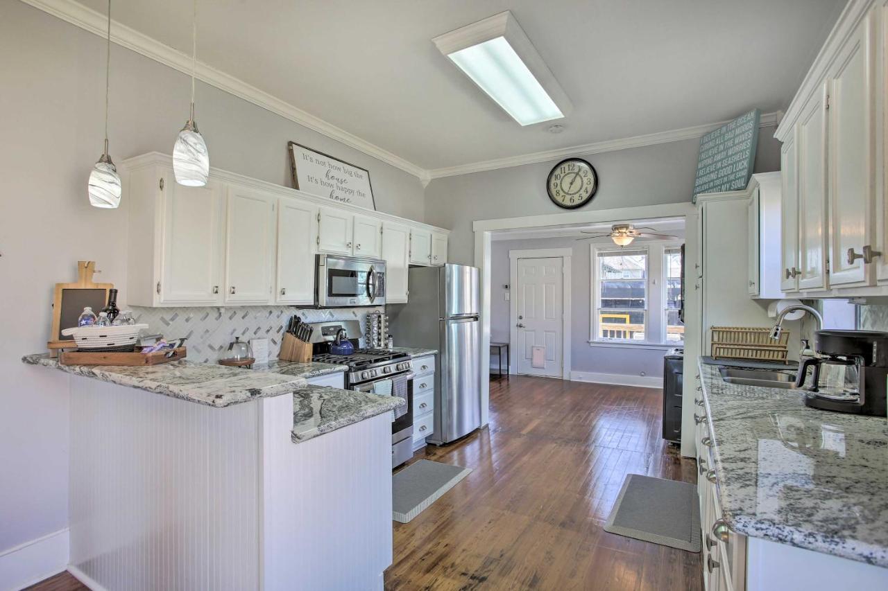 Cozy Beach Bungalow Near Galveston Seawall And Pier Dış mekan fotoğraf