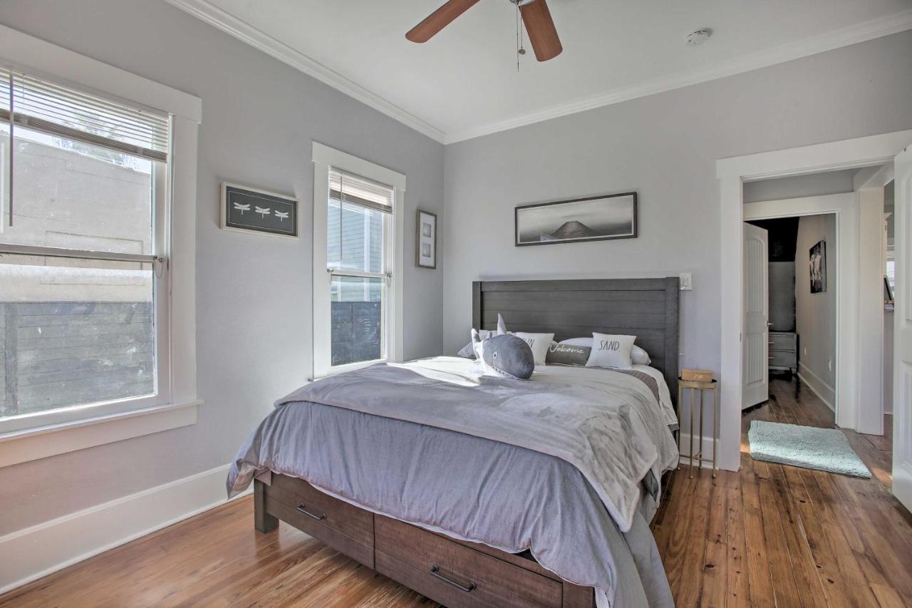 Cozy Beach Bungalow Near Galveston Seawall And Pier Dış mekan fotoğraf