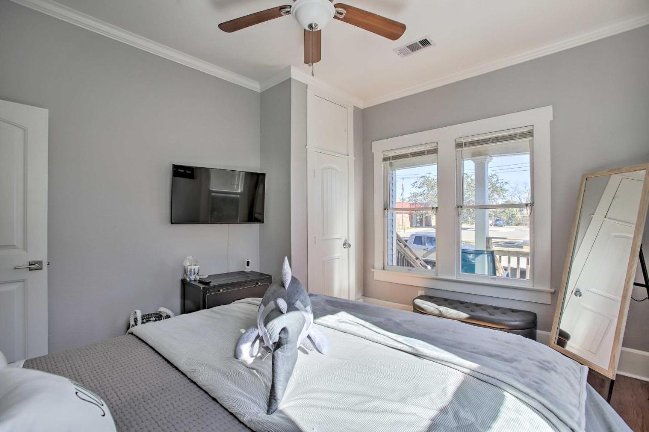 Cozy Beach Bungalow Near Galveston Seawall And Pier Dış mekan fotoğraf