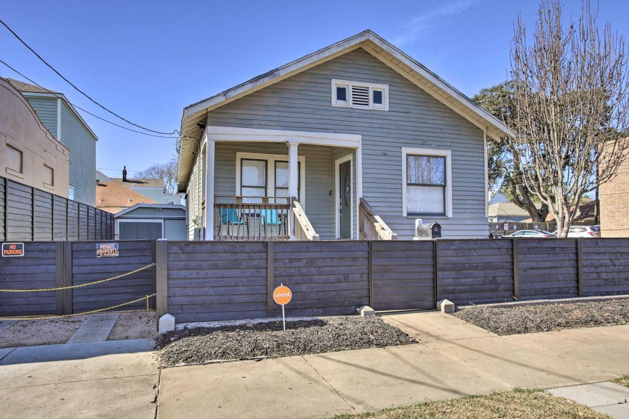 Cozy Beach Bungalow Near Galveston Seawall And Pier Dış mekan fotoğraf